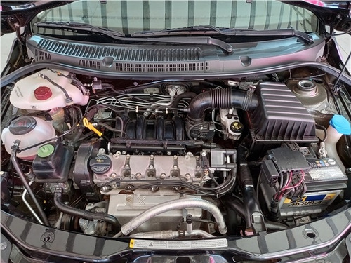 Imagem 11 de 12 de Volkswagen Voyage 1.6 Msi Totalflex 4p Manual