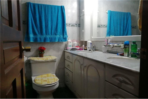 Imagen 9 de 16 de Casa De 2 Pisos 4 Dormitorios 3 Baños