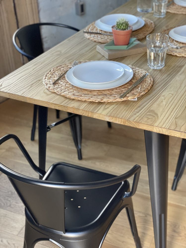 Imagen 2 de 5 de Mesa Tolix Negra Cuadrada - Samic