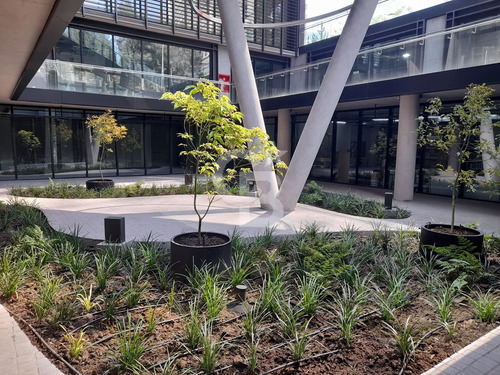 Local Comercial De 52 M2, Metro Manquehue
