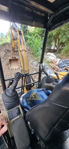 Miniexcavadora Caterpillar 303.5e2 Modelo 2017