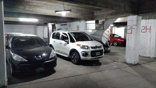 Cocheras En Edificio En Ramos Mejía Centro (oferta Única)
