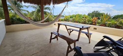 Casa Amueblada En Venta A Una De Cuadra De Las Playas De Chelem, Progreso.
