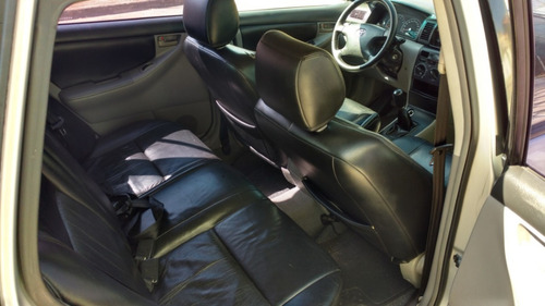 Imagem 7 de 8 de Toyota Fielder