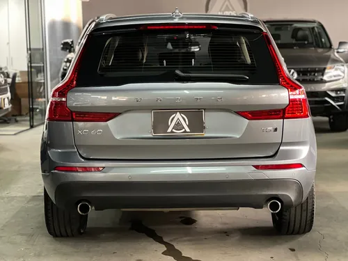 Volvo XC60 2.0 T5 Awd Momentum BLINDADA II
