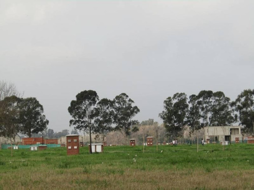 Venta De Casa En Barrio Santo Tomas - Pilar
