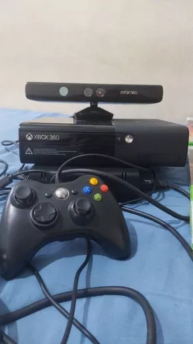 Console Xbox 360 Slim 4gb Kinect 2 Controles 3 Jogos - Usado