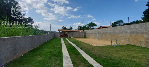 Imagem 6 de 16 de Chácara Com Ótima Localização, Casa 3 Dormitórios, Churrasqueira E Piscina.
