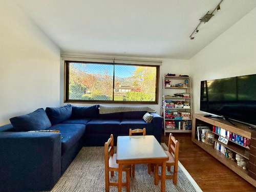 Amoblada En Condominio // 5 Dorm + 5 Baños / Piscina