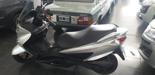 Imagen 2 de 9 de Suzuki Burgman 200