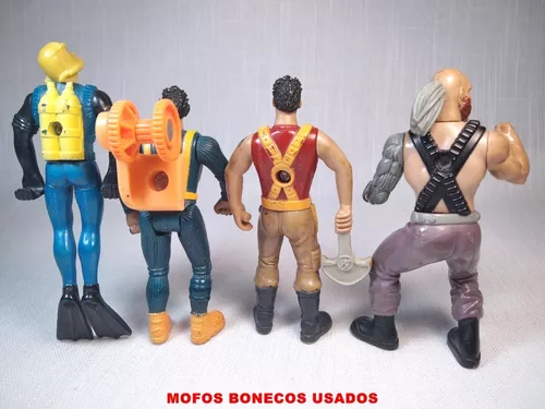 Desocupando armário de brinquedos - Dupla personagens Mc Donalds