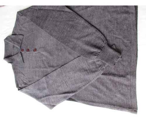 Swetars Unisex, Marca Mancini, Color Gris, Una Sola Postura!