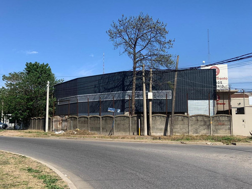 Imagen 6 de 10 de Local 300 M2 A La Venta Bv Segui 3700