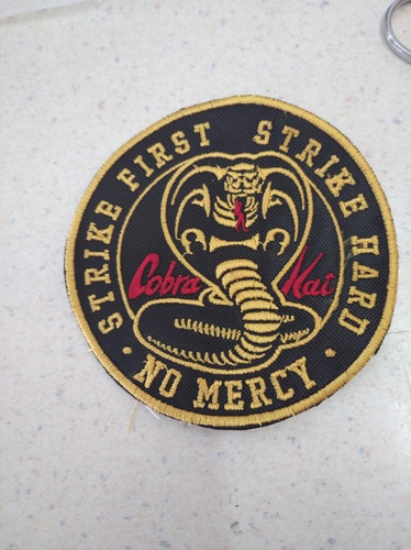 Imagen 1 de 2 de Parche Bordado Cobra Kai
