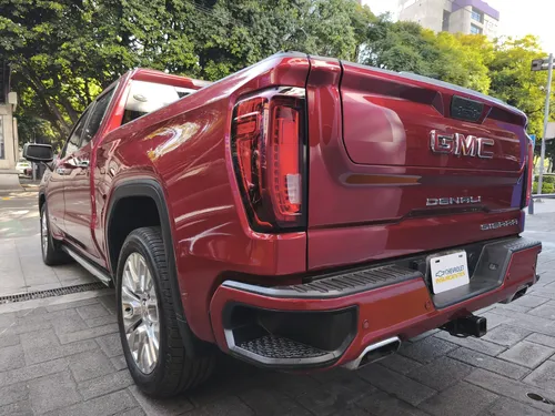 GMC Sierra 6.2 Denali Dvd At
