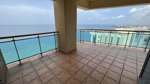 Apartamento En Venta En El Malecon