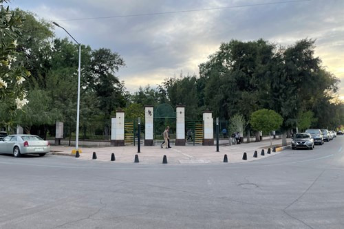 Terreno Comercial En Renta Frente A Bosque Venustiano Carranza.