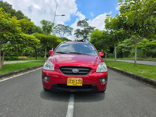 Kia Carens 2.0 Rondo Ex