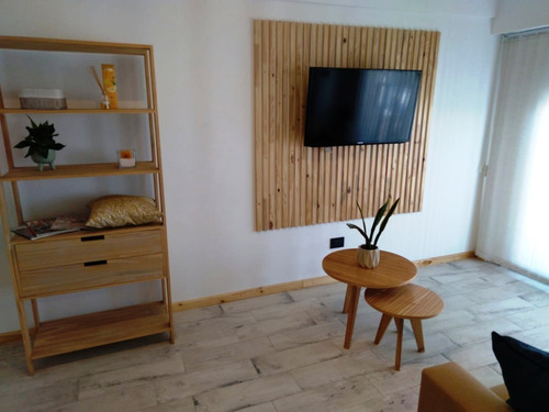 Imagen 2 de 20 de Venta Ambiente A La Calle Reciclado C/balcón Zona Macrocentro