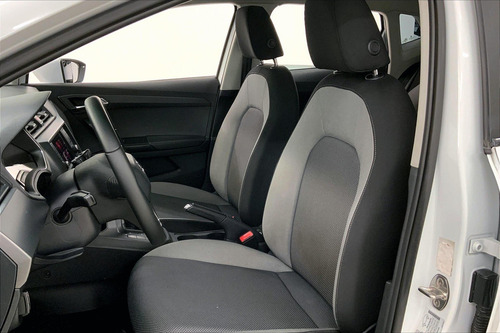 Imagen 18 de 25 de Seat Ibiza Hatchback 5 Pts Reference, 16l, 110 Hp, Tm5, A/ac