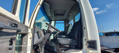 Imagem 5 de 10 de Ford Cargo 1717 Chassi