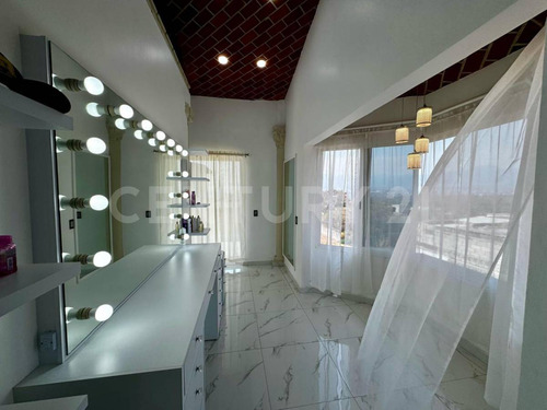 Casona En Venta En Jiutepec, Morelos