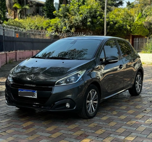 Peugeot 208 1.6 Feline