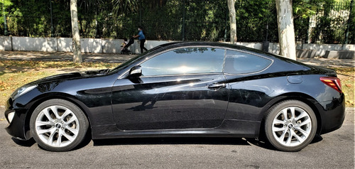 Hyundai Genesis Coupé 2.0 T