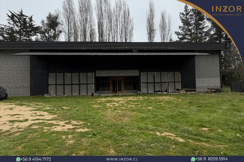 Gran Local Comercial En Arriendo