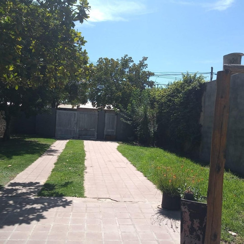 Imagen 2 de 15 de Venta - Linda Casa