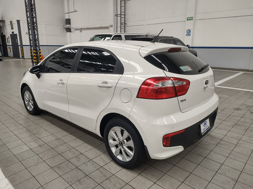 Imagen 7 de 15 de Kia Rio 2017 1.6 Hb Ex Mt
