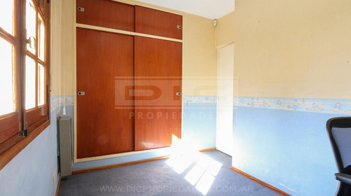 Imagen 19 de 30 de Chalet 5 Ambientes Venta - Mart.-santa Fe/fleming