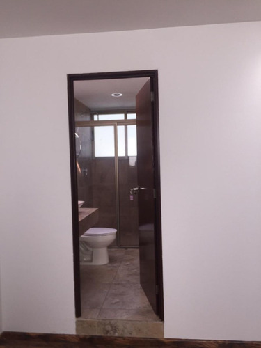 Imagen 8 de 26 de Casa En Venta En Privada Sobre Calle En Metepec