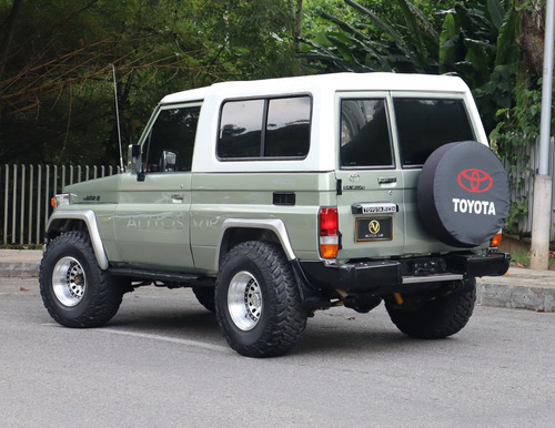 Toyota Land Cruiser 4.5 Fzj75 Macho