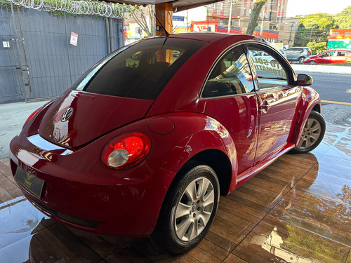Volkswagen New Beetle 2.0 3p Automática