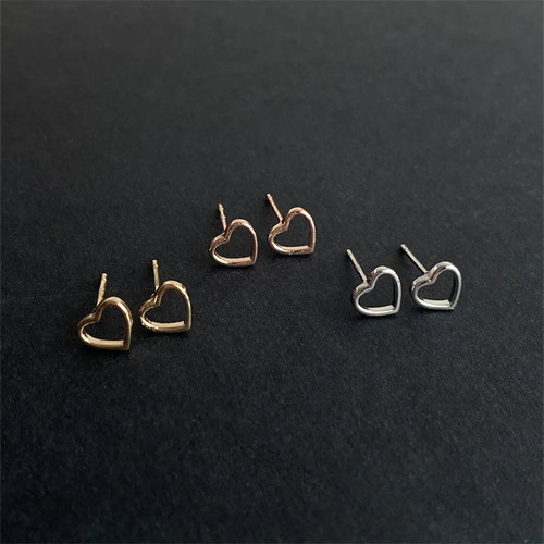 Pendientes En Forma De Corazón Con Diseño De Amor Hueco, Sim