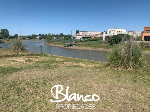 Imagen 3 de 9 de Oportunidad! Muy Buen Lote A La Laguna Dentro Del Barrio El Cantón - Norte