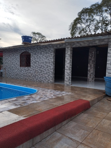 Alugo Esta Chácara Para Lazer. Com Piscina, Churrasqueira, Área De Lazer Com Freezer, 1 Cama E Redes Para Descanso. Interessados Mande Mensagem No Whatsaap !