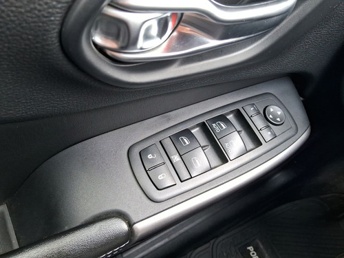 Jeep Cherokee LONGITUDE 2.4 AUT