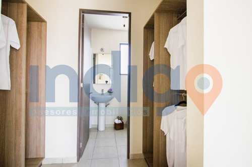 Imagen 13 de 28 de Casa Nueva En Venta En Zona De El Mirador