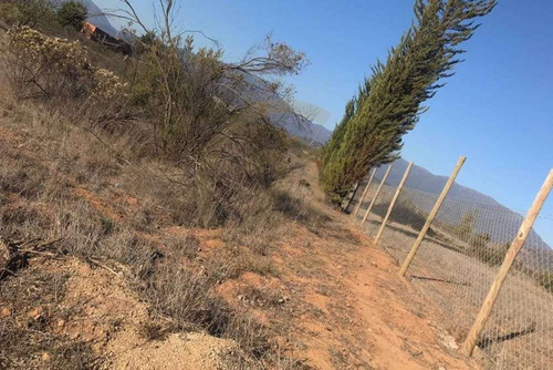 Venta Parcela En Condominio.