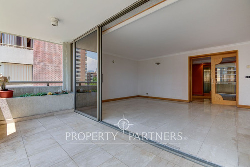 Vista Despejada Calle Warren Smith