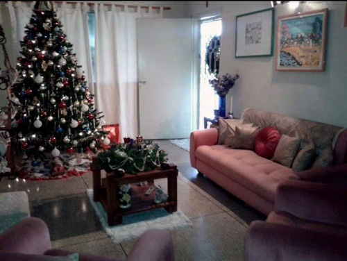 Imagen 2 de 14 de Casa De 3 Habitaciones Urb Fundemos