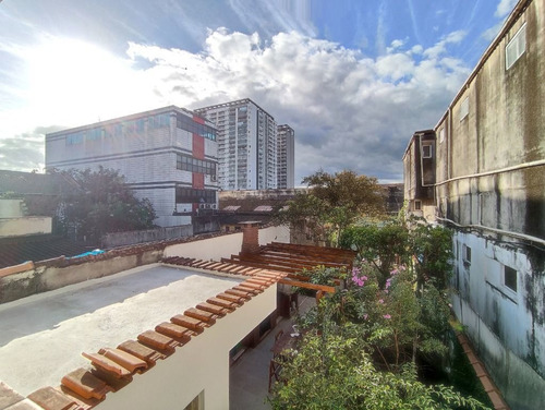 Imagem 18 de 30 de Sobrado Com 3 Dormitórios À Venda, 133 M² Por R$ 800.000,00 - Vila Matias - Santos/sp - So0055