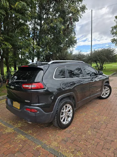 Jeep Cherokee 3.2 Longitude