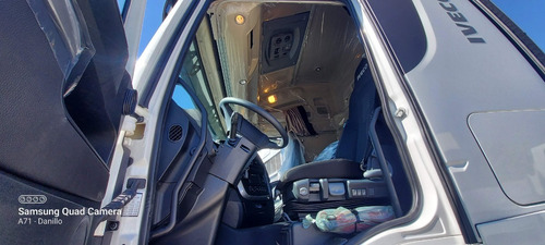 Imagem 7 de 10 de Iveco Hiway 440