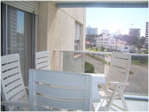Apartamento A La Venta - Excelente Planta- Ref: 1416