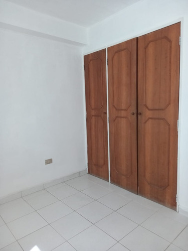 Imagen 15 de 19 de Sky Group Alquila Apartamento En Residencias Rossyel . En La Trigaleña Baja-valencia