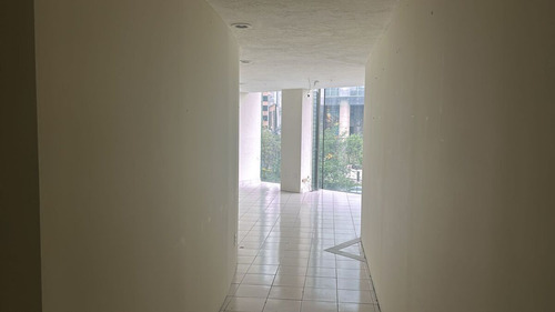 Oficina En Lomas De Virreyes En Renta