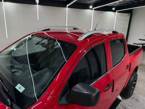 Nissan NP300 2.5 Doble Cabina S Aa Pack Seg Mt